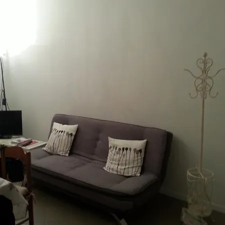 Apartamento Nuovo Bilocale In Via Lagomaggio, 31 *